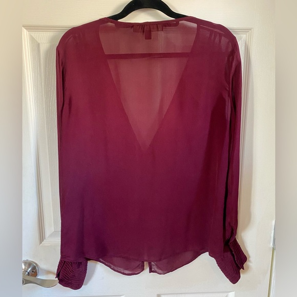 Elizabeth And James silk blouse - Picture 2 of 4